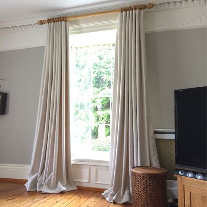 Bespoke curtain maker