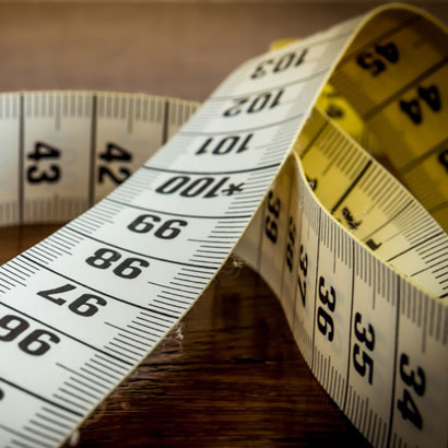 Bespoke curtain maker